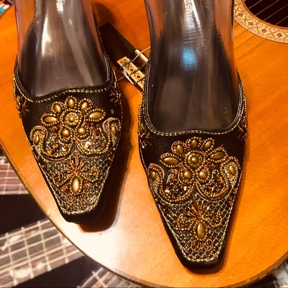 🌹Beautiful JohnFashion Embroidered, Beaded Slides - Picture 6 of 14